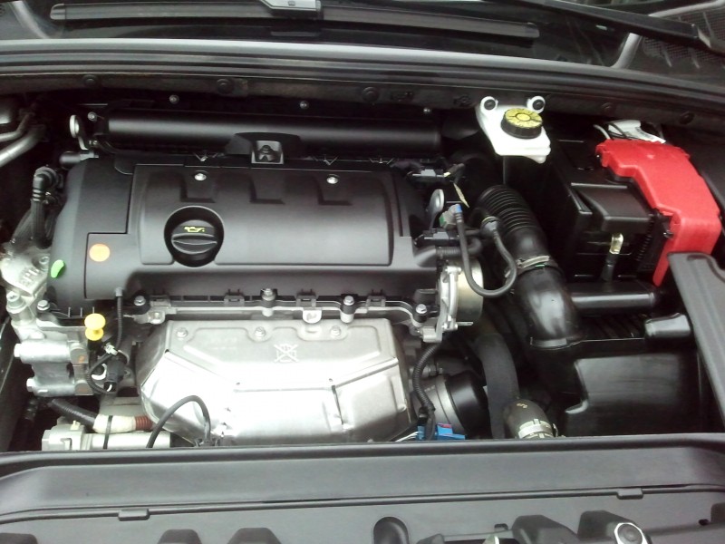 moteur 2.jpg (1.71 Mio) Vu 5354 fois moteur 2.jpg