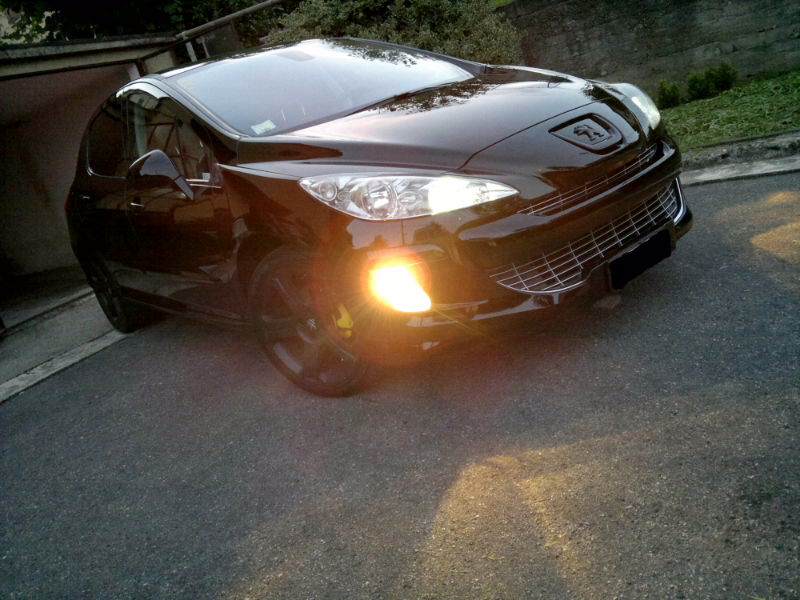 Yellow foglights 2.jpg