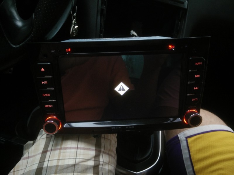 NLIKO99-probleme_triangle_autoradio_android_r1024.jpg