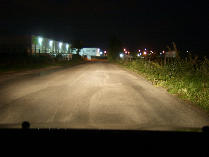 Feux de route d'origine (extérieur).JPG (843.57 Kio) Vu 12410 fois Feux de route d'origine (extérieur).JPG